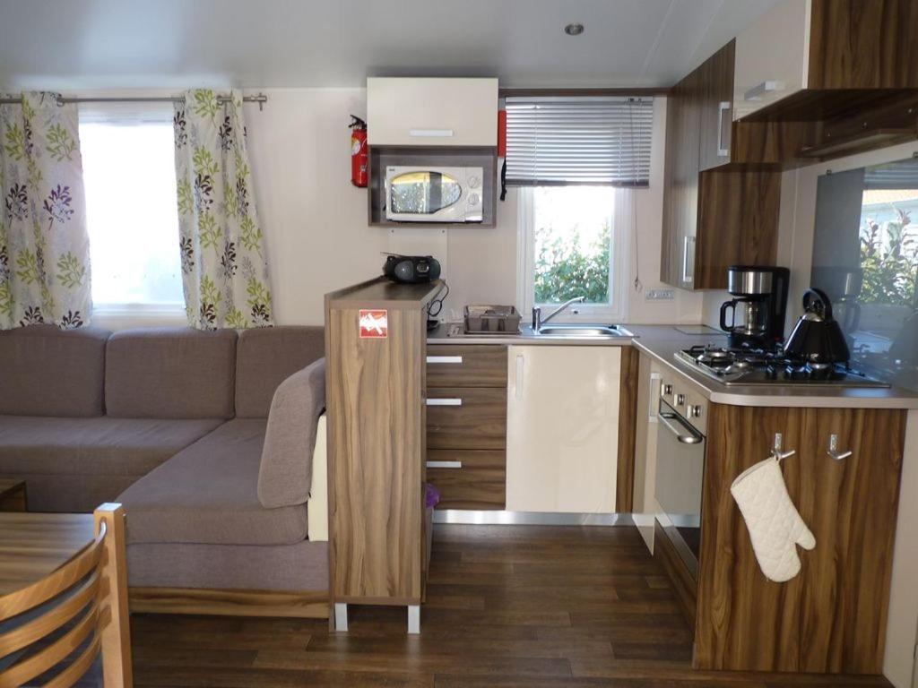 Mobil Home - 6 Pers - Les Charmettes **** Les Mathes Buitenkant foto