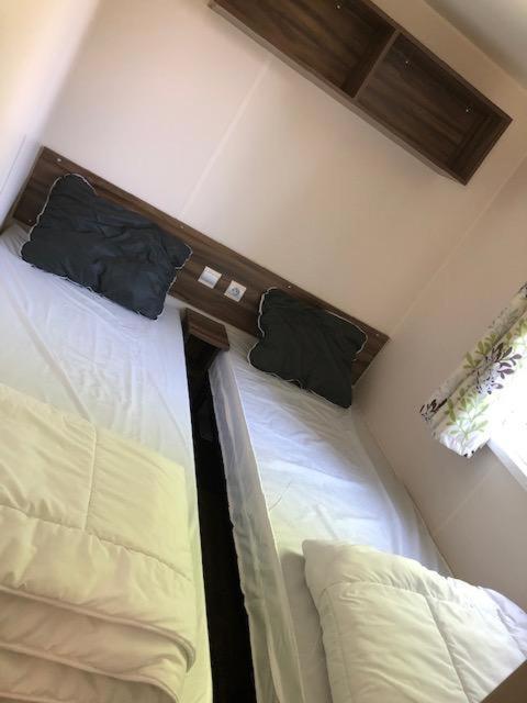 Mobil Home - 6 Pers - Les Charmettes **** Les Mathes Buitenkant foto
